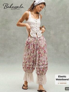 NWOT Bohemian Wide-Leg Lace Hem Harem Pants - Pink and Cream Floral, Large